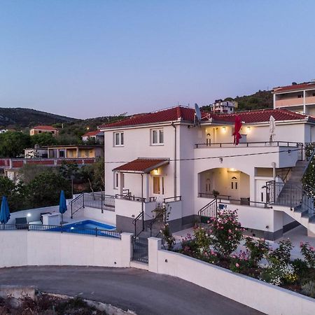 Apartment Villa Octopus Vinišće Екстериор снимка