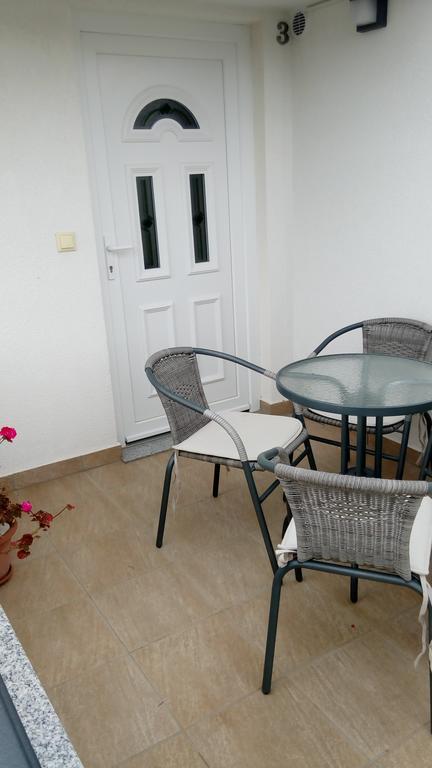 Apartment Villa Octopus Vinišće Екстериор снимка